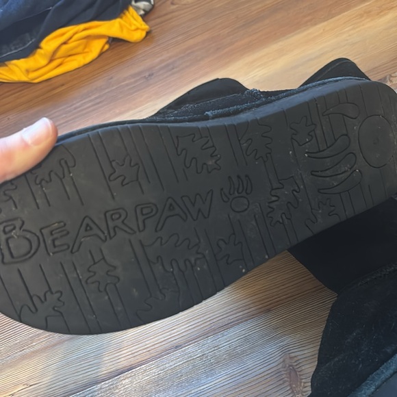 Bear paw boots - Picture 2 of 3